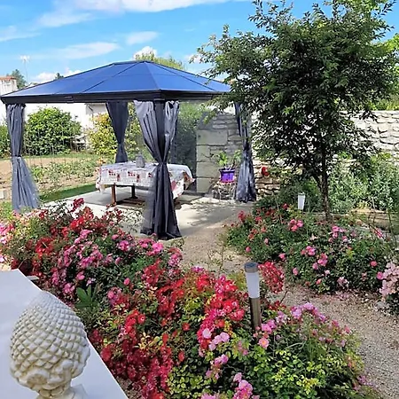D'hotes Les Orchidees Futuroscope Chasseneuil Poitiers 住宿加早餐酒店 4*