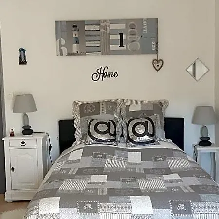 D'hotes Les Orchidees Futuroscope Chasseneuil Poitiers Bed & Breakfast 4*