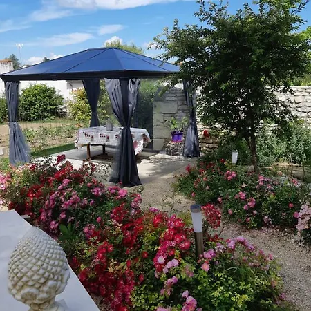 D'hotes Les Orchidees Futuroscope Chasseneuil Poitiers 住宿加早餐酒店